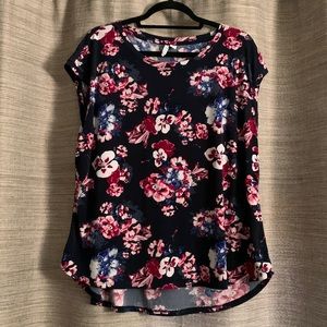 Womens top by Elle size XL
